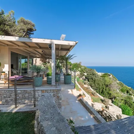 Cliff Villa