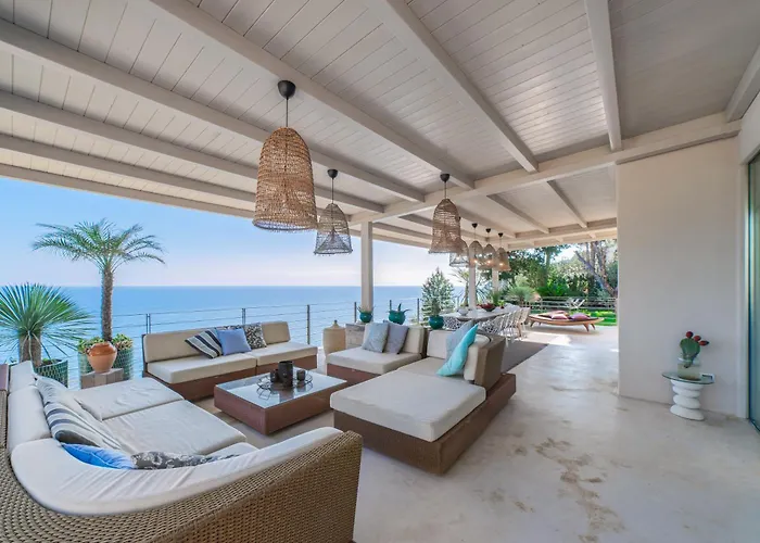 Cliff Villa Gagliano del Capo