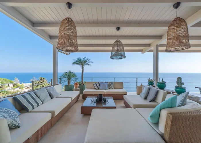 Cliff Villa